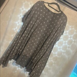 Magnolia Pearl Gray Floral Tunic